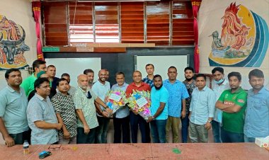 সোনালী দলের  শিক্ষকদের কৃষি বিশ্ববিদ্যালয় ছাত্রদলের শুভেচ্ছা ও অভিনন্দন