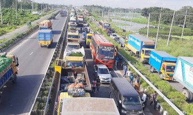 ঢাকা-টাঙ্গাইল মহাসড়কে ২০ কিমি যানজট