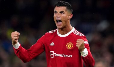  রোনালদোকে পেতে ২৩৬৫ কোটি টাকার প্রস্তাব সৌদি ক্লাবের