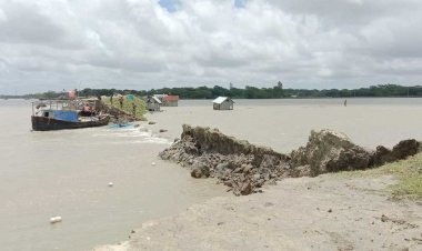 বরগুনায় ১৮ গ্রাম প্লাবিত, ভোগান্তিতে হাজারো মানুষ