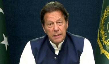  ইমরানের বিরুদ্ধে রাষ্ট্রদ্রোহ মামলার প্রস্তুতি পাক সরকারের