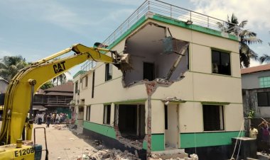 গলাচিপায় গোলাম মাওলা রনির বাড়িসহ অবৈধ স্থাপনা উচ্ছেদ 