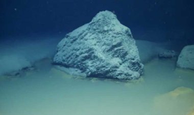 ‘মৃত্যু হ্রদ’-এর খোঁজ পেলেন বিজ্ঞানীরা, ওখানে গেলে কেউ বেঁচে ফিরে না