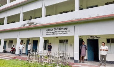 শিক্ষককে মারধর, মানববন্ধন ঠেকাতে স্কুল ছুটি দিলেন প্রধান শিক্ষক