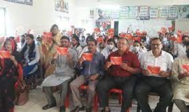 সাতক্ষীরায় বাল্যবিয়েকে লাল কার্ড