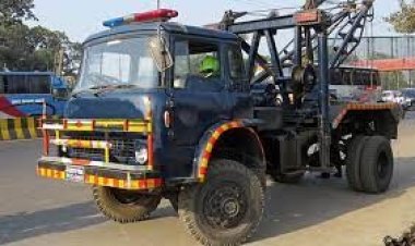 স্টেডিয়ামের সামনে পুলিশের রেকারচাপায় স্কুলছাত্র নিহত