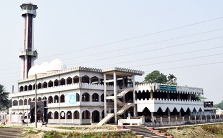 ঐতিহাসিক পাগলা মসজিদের সিন্দুকে এবার সর্বোচ্চ সাড়ে ১৬ বস্তা টাকা