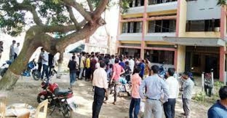 ছাত্রলীগের দু’গ্রুপের ধাওয়া পাল্টাধাওয়া, বন্ধ কলেজ ছাত্রাবাস