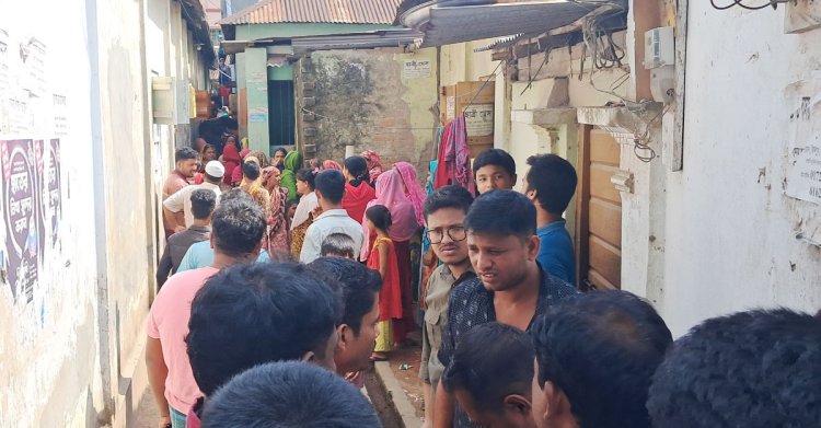 পরকীয়ার জেরে মামিকে মেরে ফেললেন ভাগনে