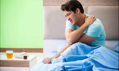 কাঁধে ব্যথা দূর করার ঘরোয়া উপায়