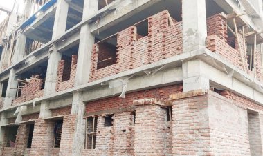 চৌগাছা স্বাস্থ্য কমপ্লেক্সের কাজে অনিয়মের অভিযোগ