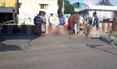 প্রাইভেট পড়তে যাওয়ার পথে লরির ধাক্কায় প্রাণ গেল কলেজছাত্রীর