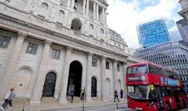  মন্দার ঝুঁকির মধ্যেই সুদের হার সর্বোচ্চ করছে যুক্তরাজ্য