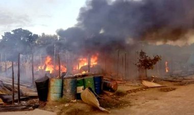 বান্দরবানে বাজারে আগুন