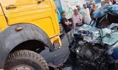 মিরসরাইয়ে ট্রাকের পেছনে গ্রিনলাইনের ধাক্কায় বাসচালক নিহত