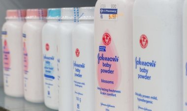বন্ধ হয়ে যাচ্ছে জনসনের বেবি পাউডার বিক্রি