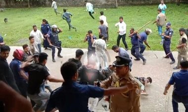 বরগুনায় শোক দিবসের আলোচনায় ছাত্রলীগের দুই গ্রুপের সংঘর্ষ