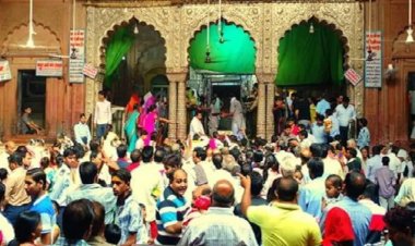  উত্তরপ্রদেশে জন্মাষ্টমী উদযাপনের সময় ভিড়ের চাপে ২ জনের মৃত্যু