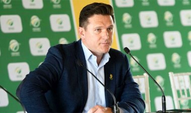 আগামীতে শুধু ৫-৬টি দেশ টেস্ট খেলবে: স্মিথ