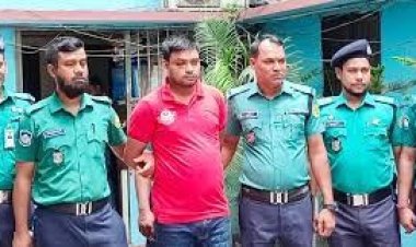 ইন্টারনেট থেকে ওয়ারেন্ট ডাউনলোড করে পুলিশ পরিচয়ে যেতেন আসামি ধরতে