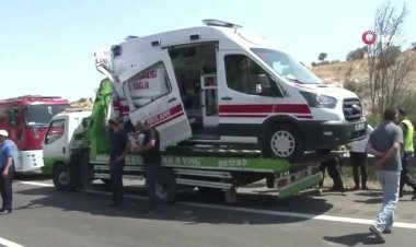  তুরস্কে পৃথক সড়ক দুর্ঘটনায় নিহত ৩২