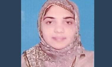 স্পেনে থেকেও বেতন তুলছেন স্কুলশিক্ষিকা