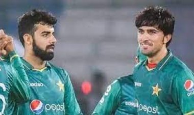 ভারতের বিপক্ষে ম্যাচের আগের দিন দুঃসংবাদ পেল পাকিস্তান