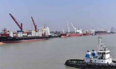 ড্রেজিং বন্ধের চেষ্টা, মোংলা বন্দর অচলের শঙ্কা