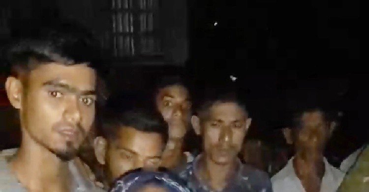 ভৈরবে জমি নিয়ে বিরোধে দু’পক্ষের সংঘর্ষ, আহত ৩০
