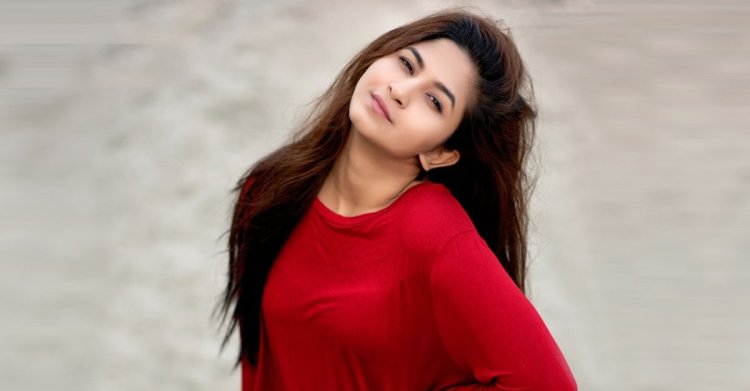 কাজে ফিরলেন অভিনেত্রী স্পর্শিয়া