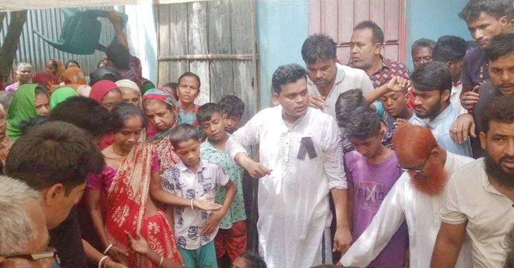 জাতীয় পতাকা টাঙাতে গিয়ে প্রাণ গেল দুই ভাইয়ের