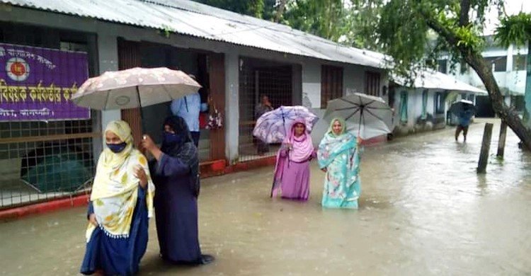 ঝালকাঠির সব নদীতে পানি বাড়ছে, অর্ধশত গ্রাম প্লাবিত