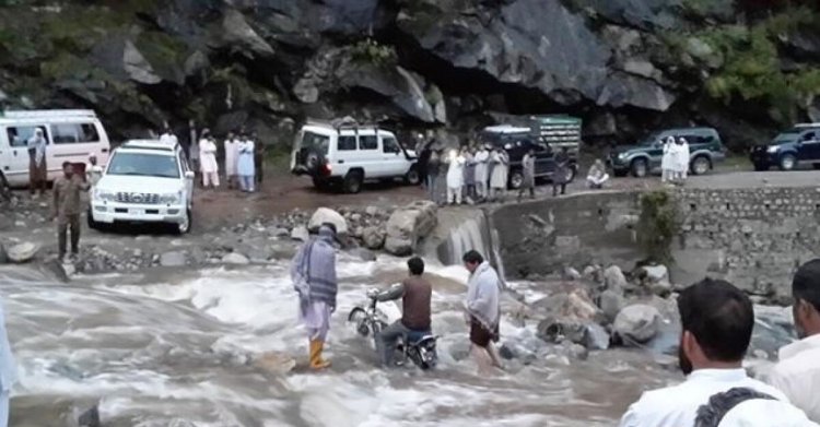 আফগানিস্তানে প্রবল বর্ষণ-বন্যায় নিহত ৩১, নিখোঁজ ১০০