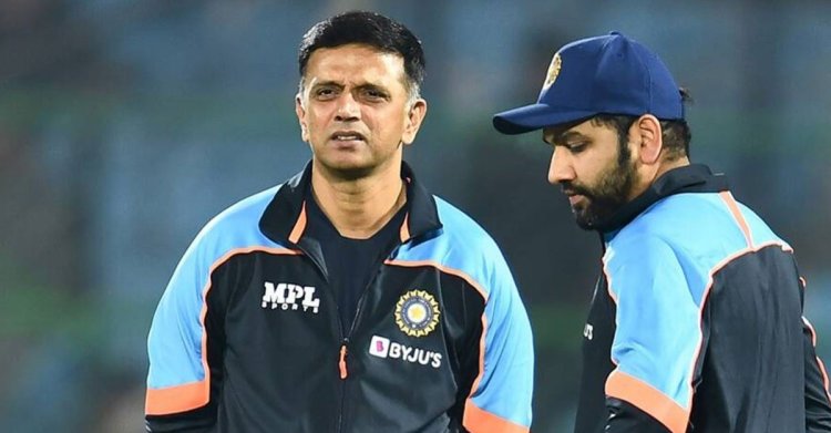 এশিয়া কাপের আগে দ্রাবিড়কে হারিয়ে কোচ সংকটে ভারতও