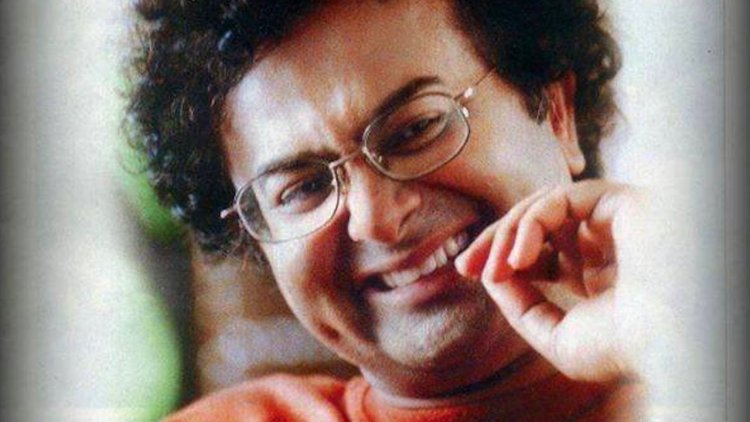 চলচ্চিত্রকার ঋতুপর্ণ ঘোষের জন্মদিন আজ