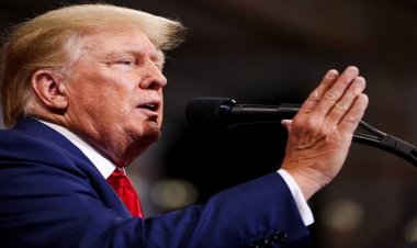  বাইডেনকে ‘রাষ্ট্রের শত্রু’ বললেন ট্রাম্প