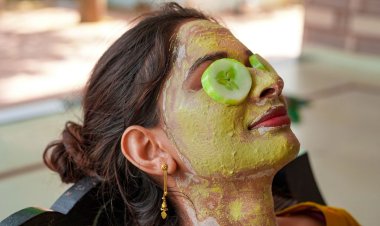 ত্বকের যত্নে তুলসি পাতা