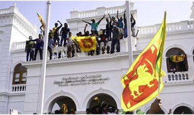  সংকটে-বিধ্বস্ত শ্রীলঙ্কায় নতুন ৩৭ মন্ত্রীর শপথ 