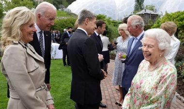 বিশ্বনেতাদের শ্রদ্ধা: কান্না সংবরণ করলেন ট্রুডো, বিমোহিত করেছেন রানী