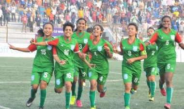  পাকিস্তানের জালে প্রথমার্ধেই বাংলাদেশের চার গোল