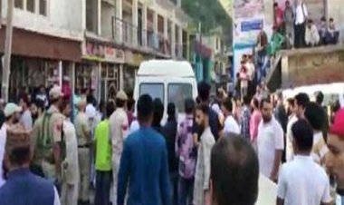  কাশ্মিরে বাস দুর্ঘটনায় নিহত ১১, আহত আরও ২৫