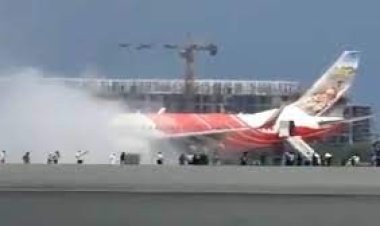 ইঞ্জিনে আগুন, অল্পের জন্য বাঁচলেন বিমানের ১৫১ আরোহী!