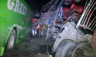 হবিগঞ্জে দুই বাসের মুখোমুখি সংঘর্ষ, আহত অর্ধশতাধিক