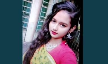 লজ্জায় ফাঁস নিলেন গৃহবধূ