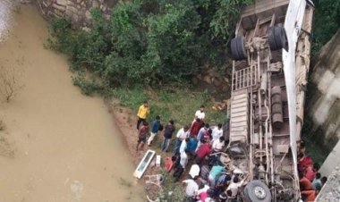  ঝাড়খণ্ডে বাস দুর্ঘটনায় নিহত ৭