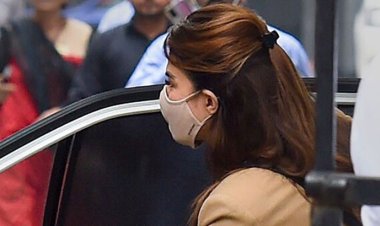 সুকেশের কাছ থেকে কী পেয়েছেন, জানালেন জ্যাকুলিন