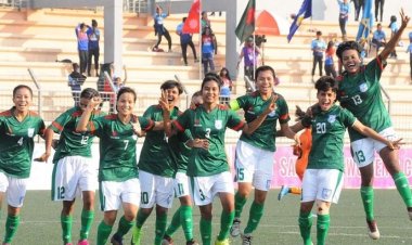  সাবিনাদের বরণ করতে বিমানবন্দরে বিকেএসপির শিক্ষার্থীরা