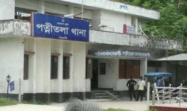  ঘরে আগুন দিল দুর্বৃত্তরা, স্বামী-স্ত্রী দগ্ধ