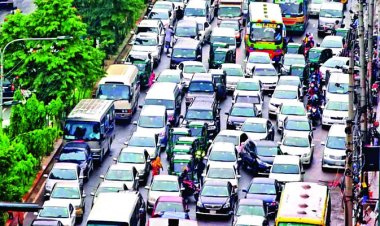 যানজট নিরসনে ঢাকায় নামছে স্কুলবাস