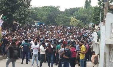 হাজারীবাগে আওয়ামী লীগ-বিএনপির ধাওয়া-পাল্টা ধাওয়া